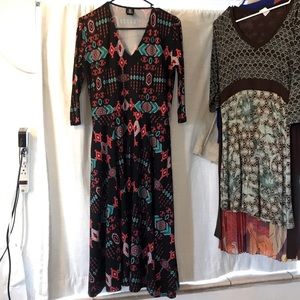 Agne & Dora black tribal print half sleeve dress